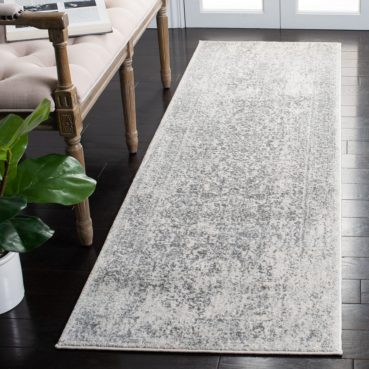 SAFAVIEH Evoke Area Rug 8x10 Large, Ivory & Taupe EVK256E