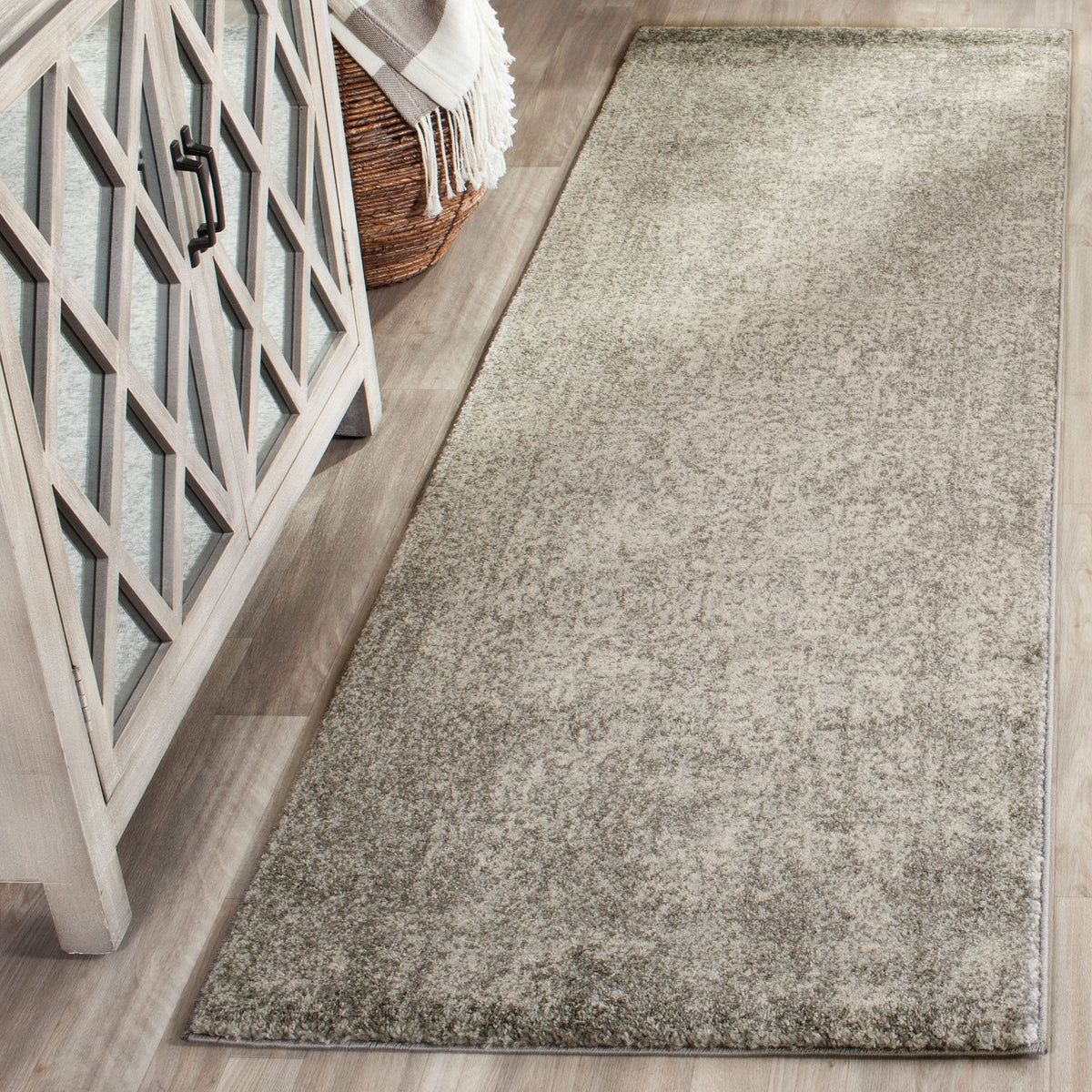 SAFAVIEH Evoke Area Rug 8x10 Large, Ivory & Taupe EVK256E