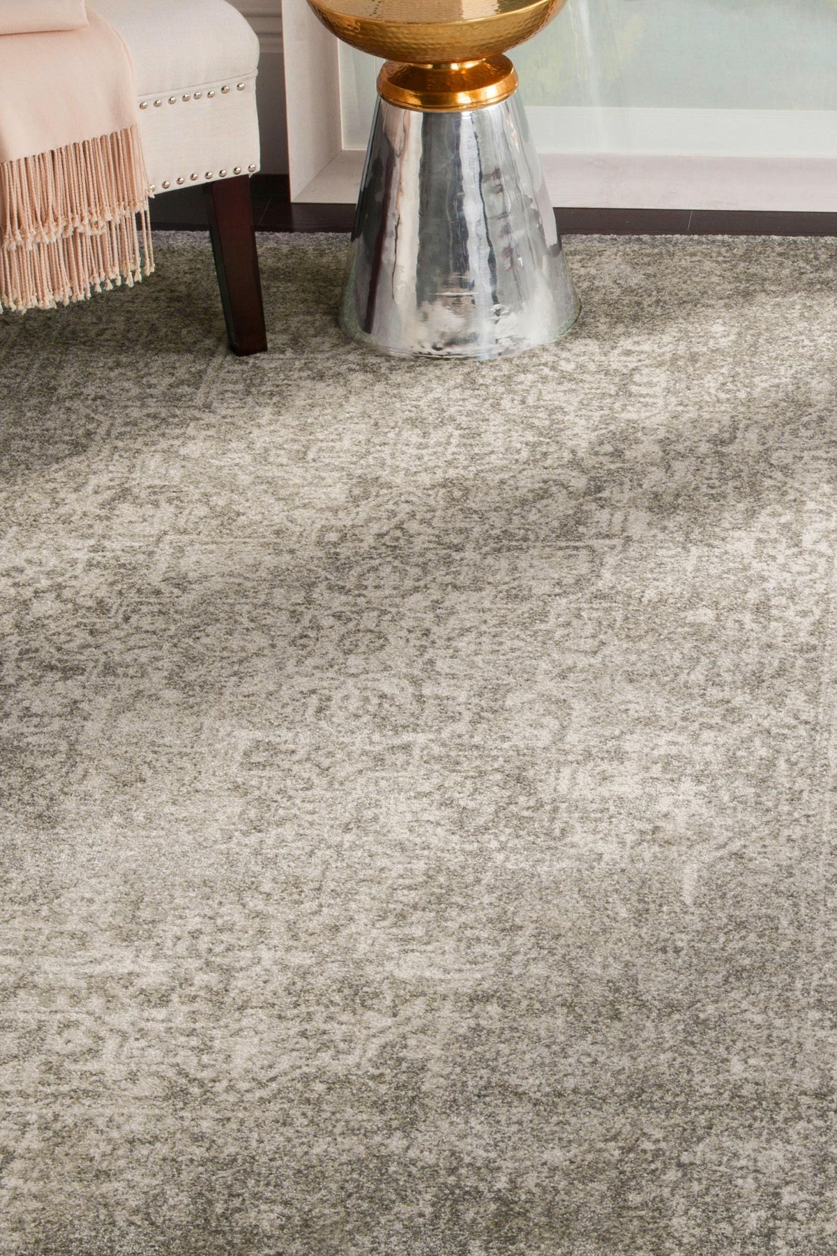 SAFAVIEH Evoke Area Rug 8x10 Large, Ivory & Taupe EVK256E
