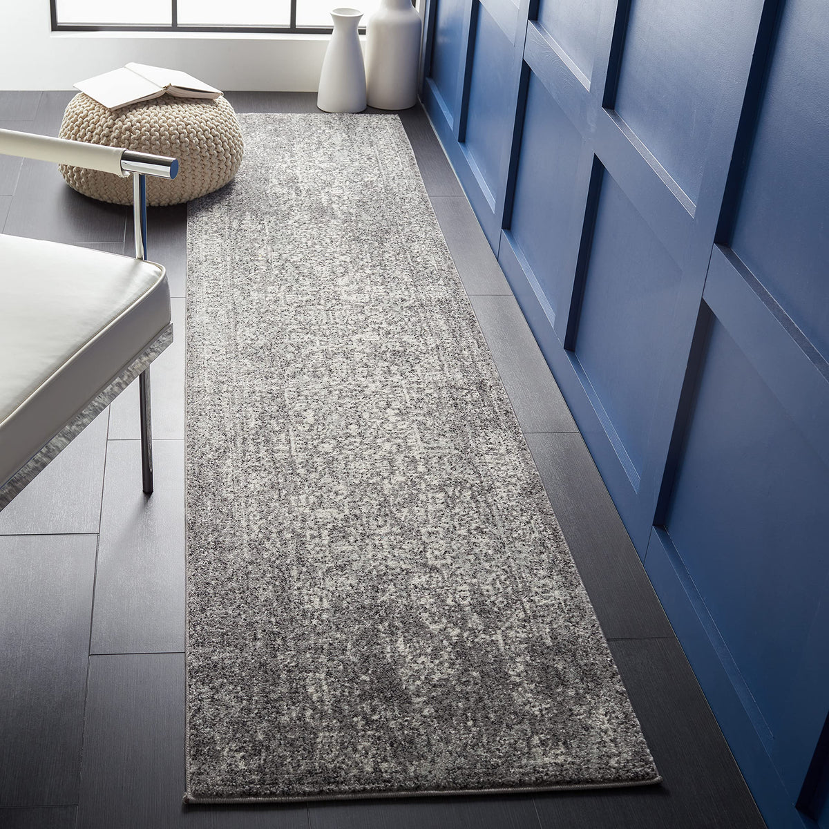 SAFAVIEH Evoke Area Rug 8x10 Large, Ivory & Taupe EVK256E