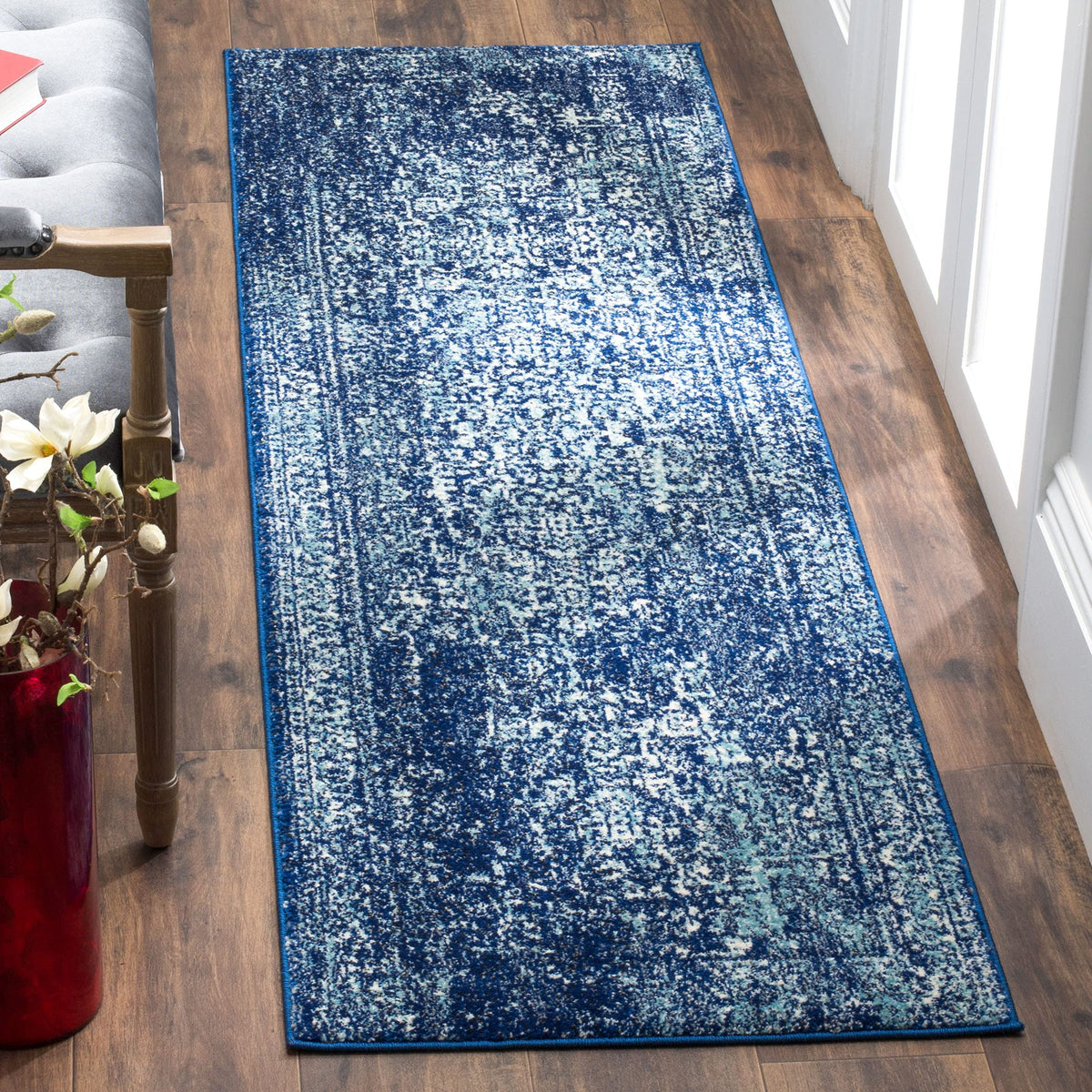 SAFAVIEH Evoke Area Rug 8x10 Large, Ivory & Taupe EVK256E