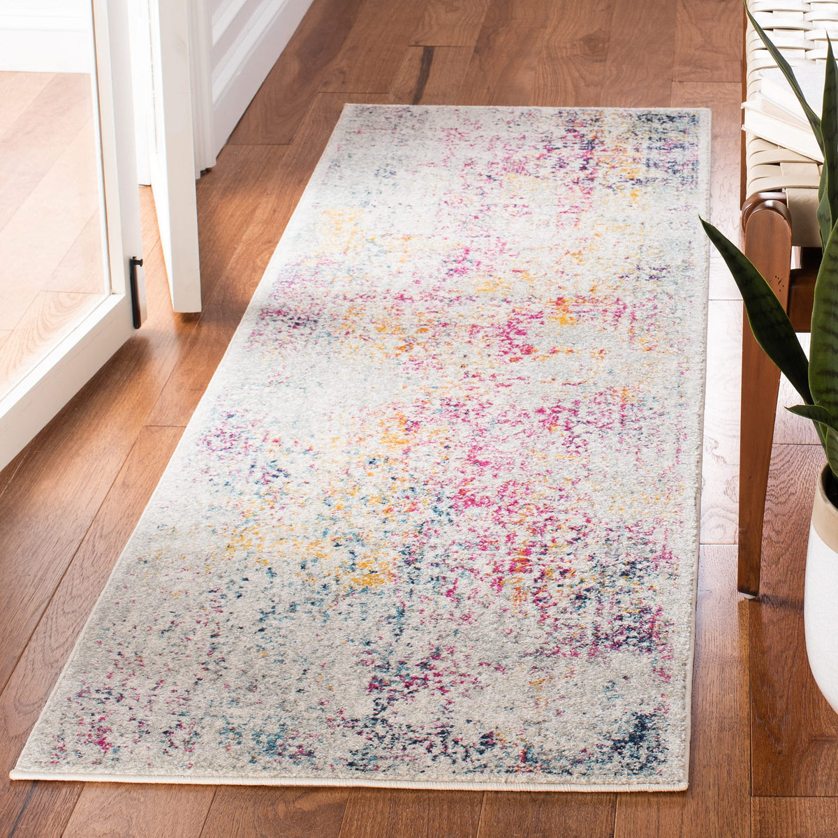 SAFAVIEH Evoke Area Rug 8x10 Large, Ivory & Taupe EVK256E