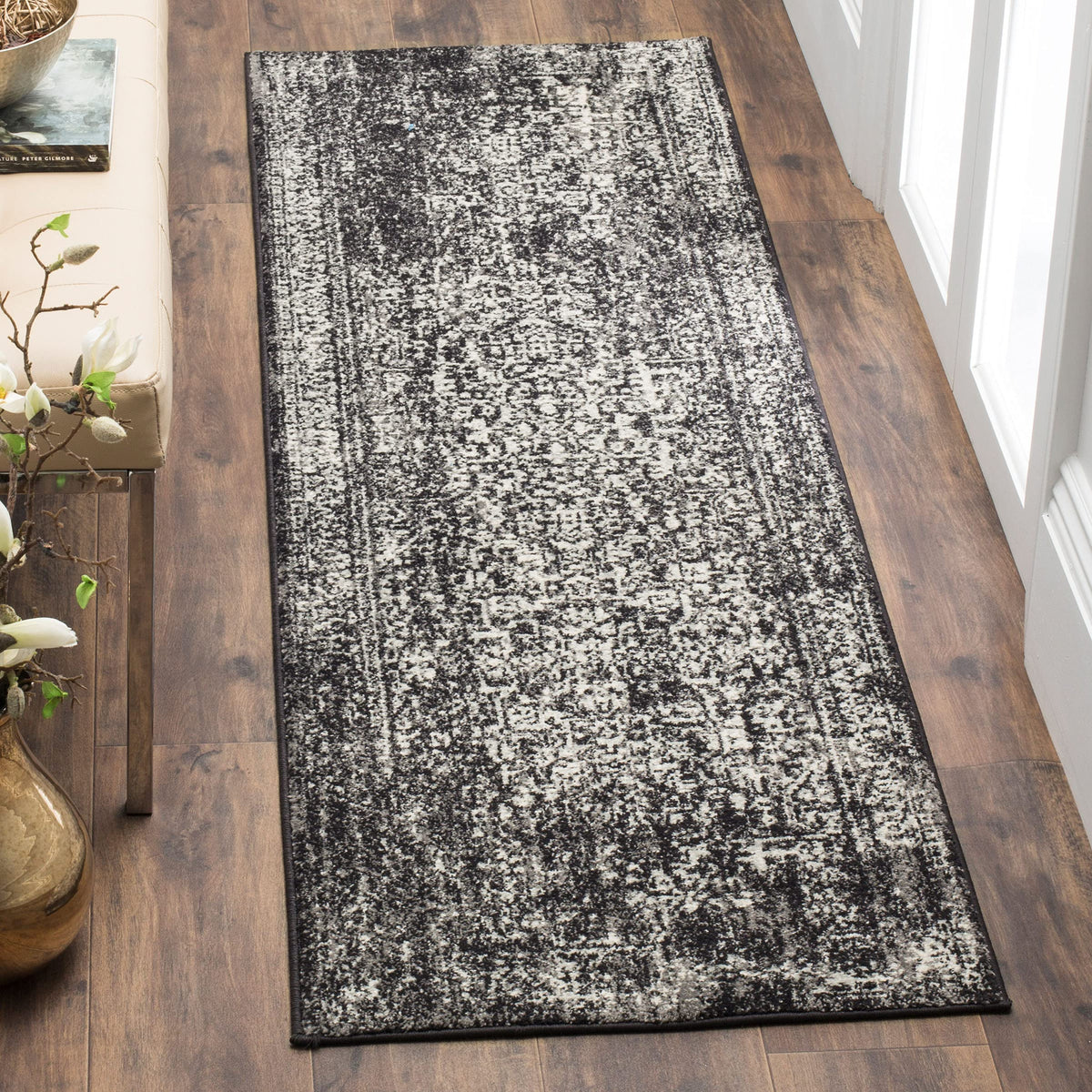 SAFAVIEH Evoke Area Rug 8x10 Large, Ivory & Taupe EVK256E