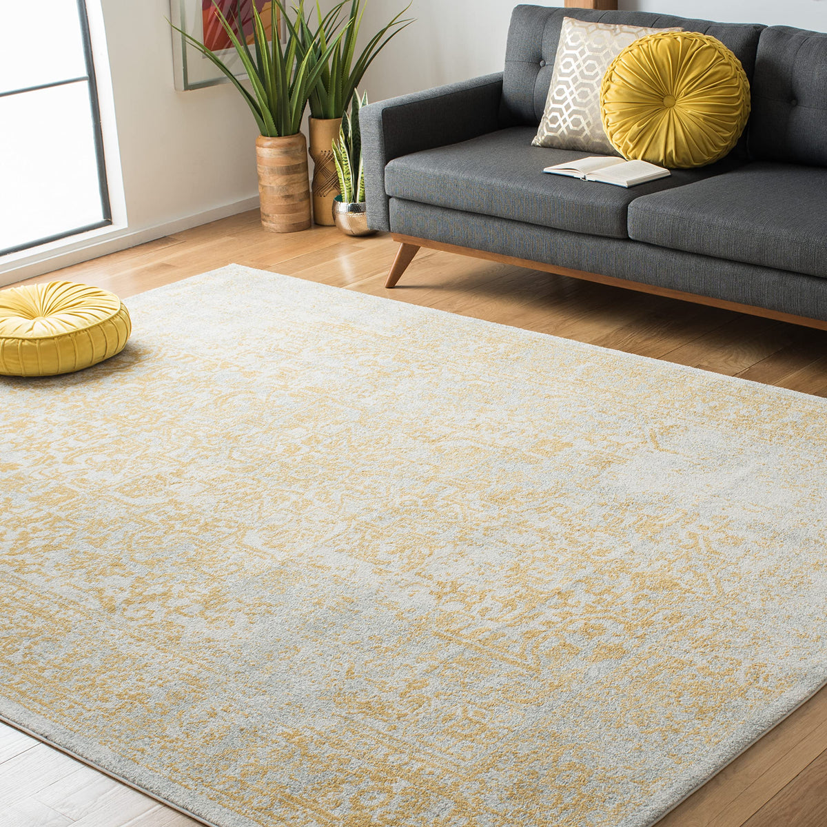 SAFAVIEH Evoke Area Rug 8x10 Large, Ivory & Taupe EVK256E