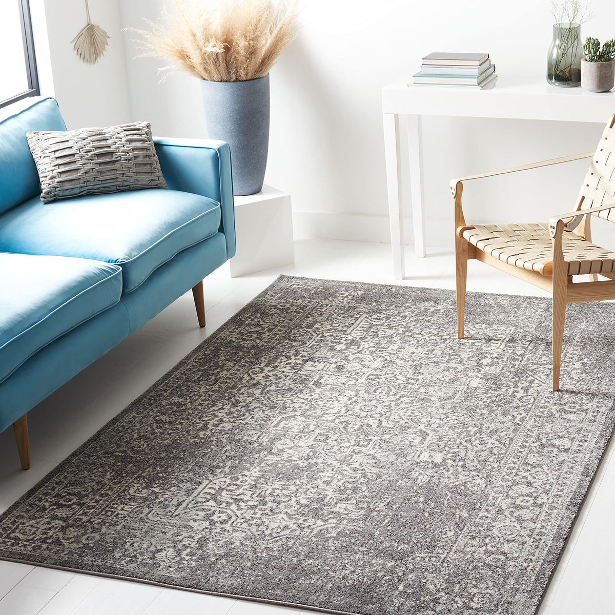 SAFAVIEH Evoke Area Rug 8x10 Large, Ivory & Taupe EVK256E